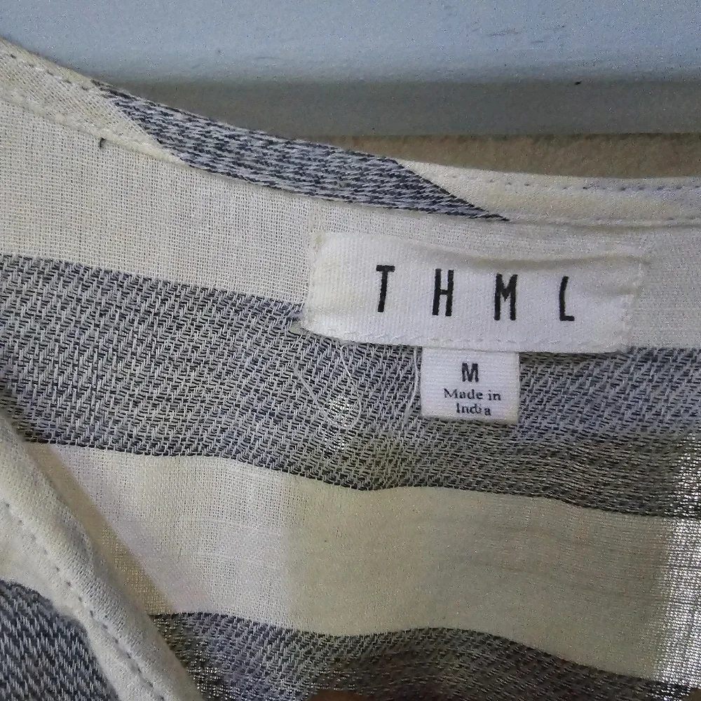 THML dress - Picture 2 of 5